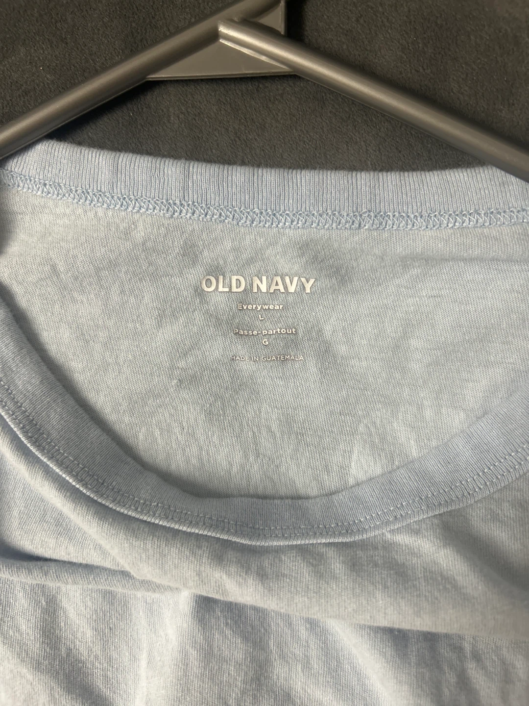 Old Navy Light Blue T-Shirt Size L