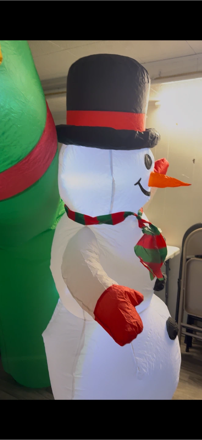 8FT Christmas Inflatable Archway w/ Santa Claus & Snowman - photo 2