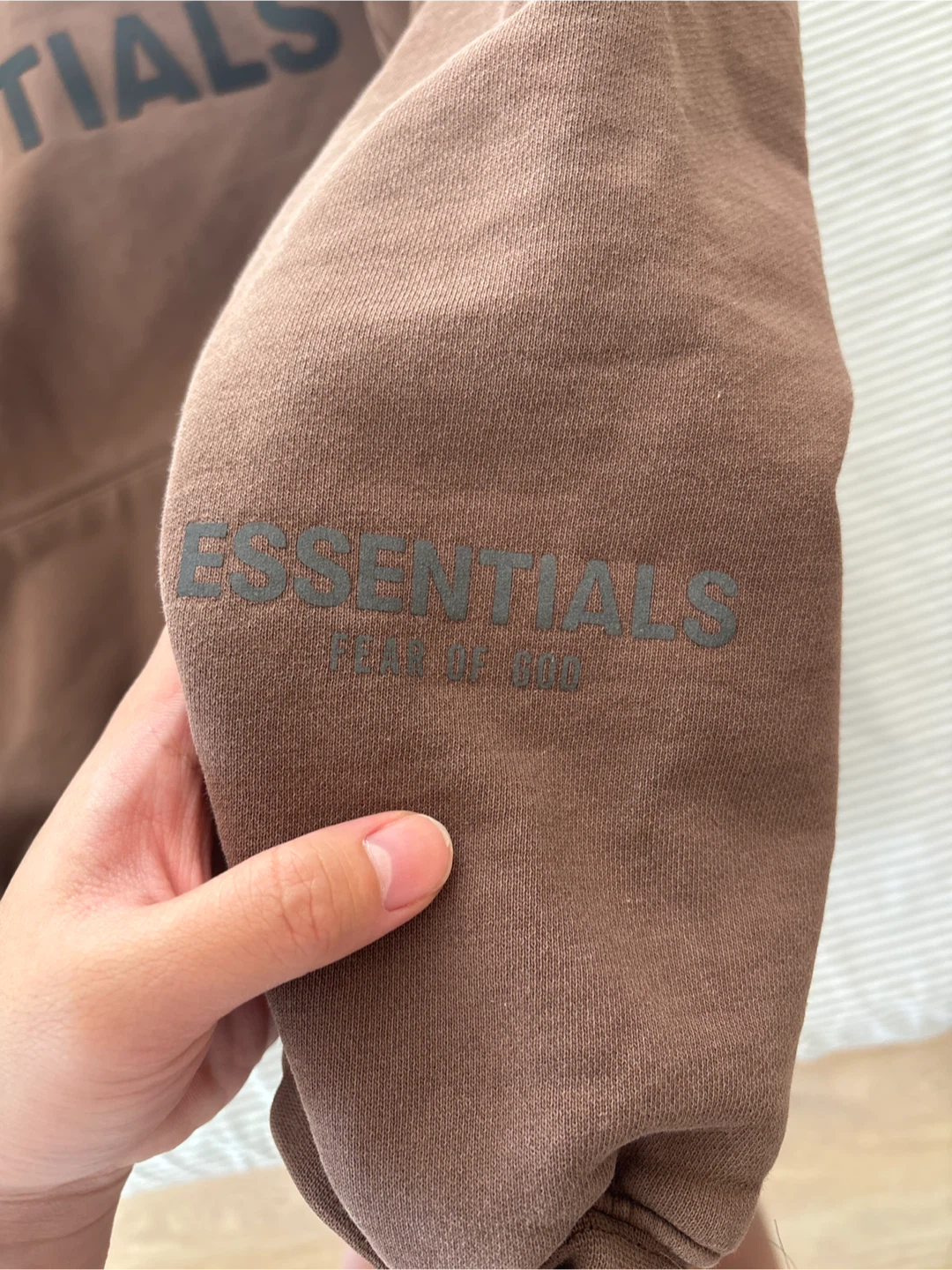 Moving Sale! ESSENTIALS - Fear of God Hoodie - photo 3