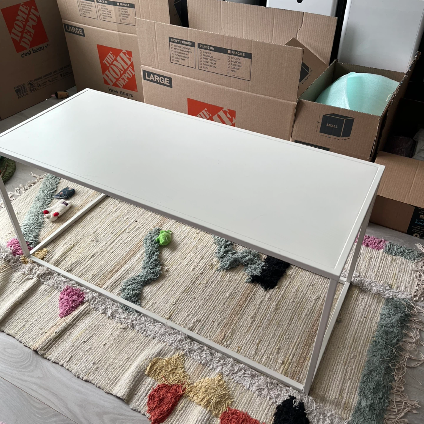 Structube White Coffee Table - NEED GONE BY 02/26