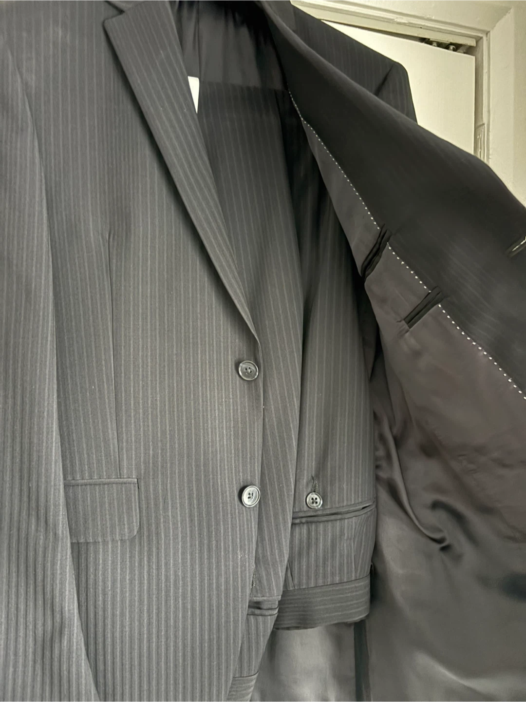 Kenneth Cole Reaction Pinstripe Suit 38S - photo 2