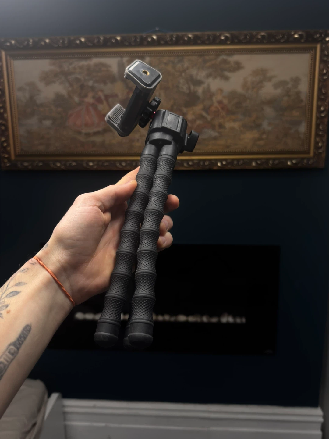 Flexible Gorillapod Style Mini Tripod for Phones - photo 4