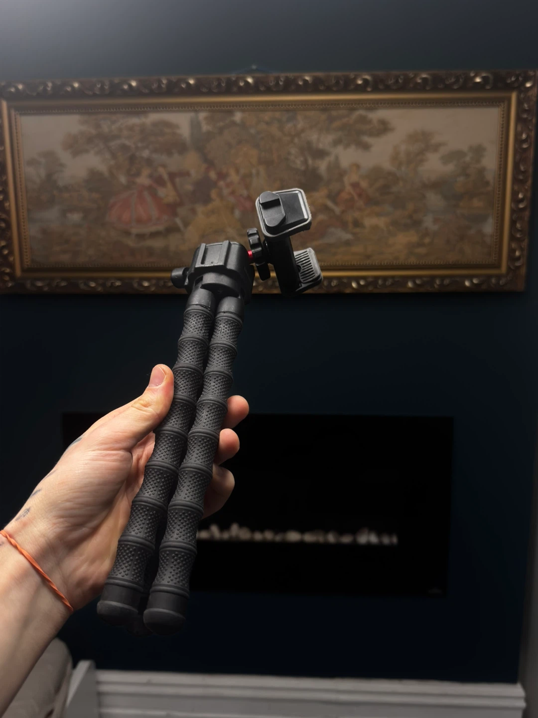 Flexible Gorillapod Style Mini Tripod for Phones - photo 5