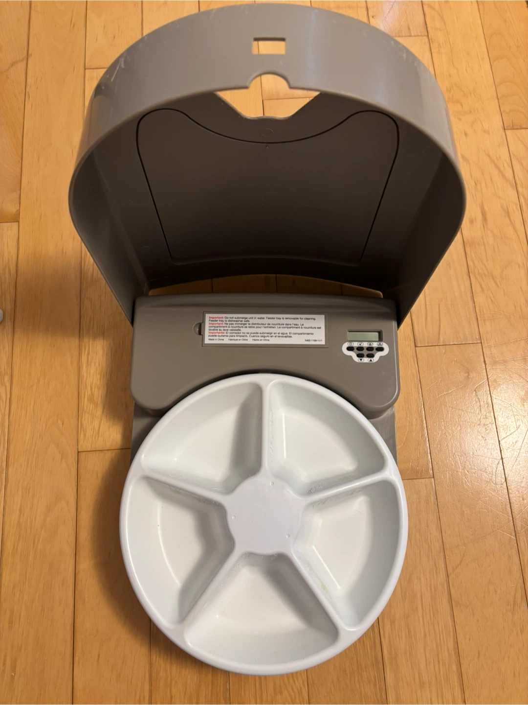Pet Safe Automatic Feeder - photo 2