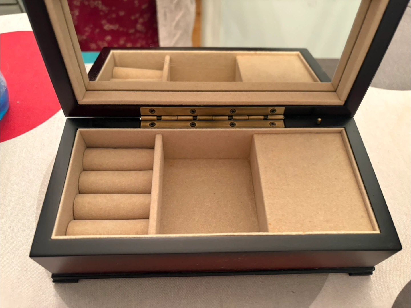 Bombay Jewellery & musical Box with Mirror - photo 4
