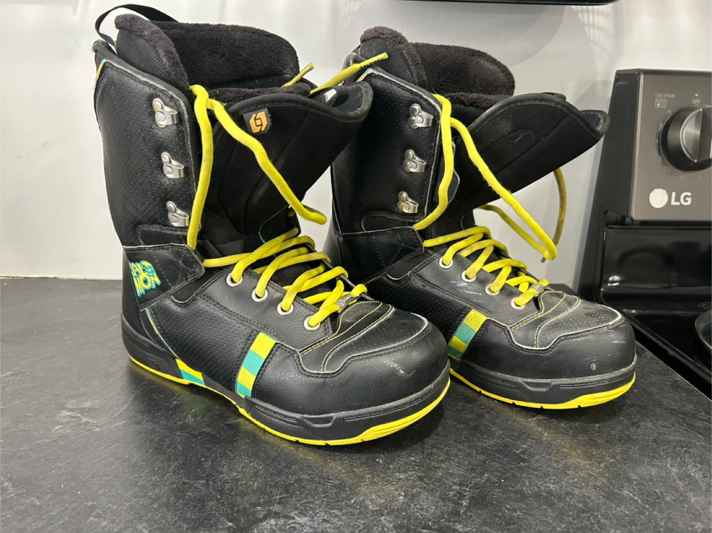 Dynastar 156 + Rossignol Bindings + Salomon Boots - photo 4