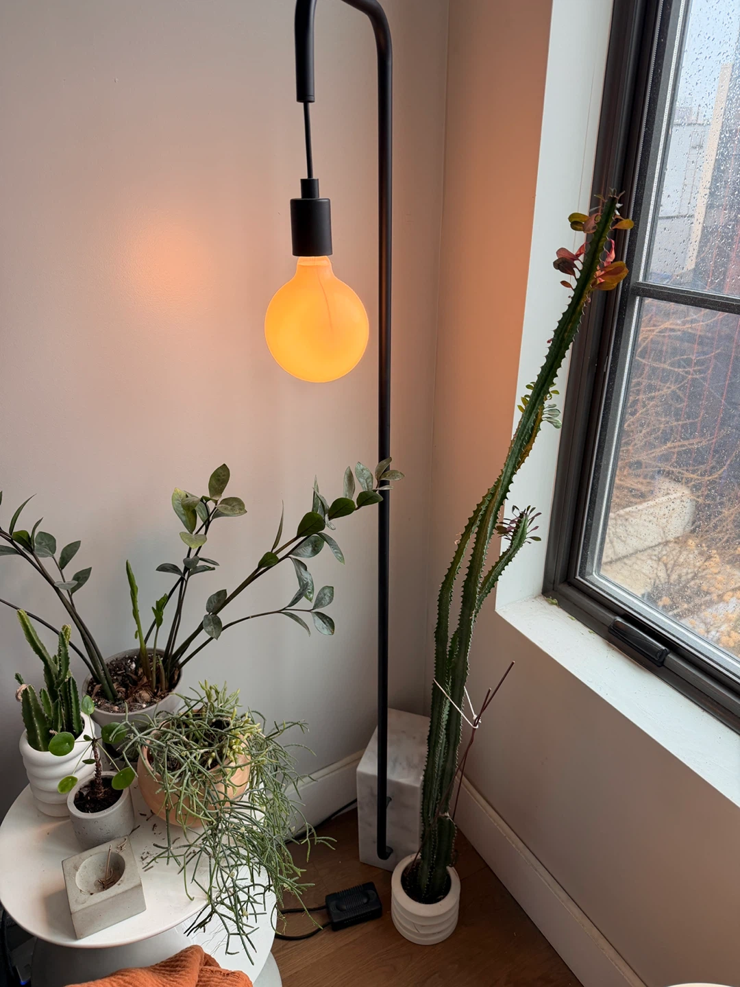 CB2 Marble Floor lamp - photo 2