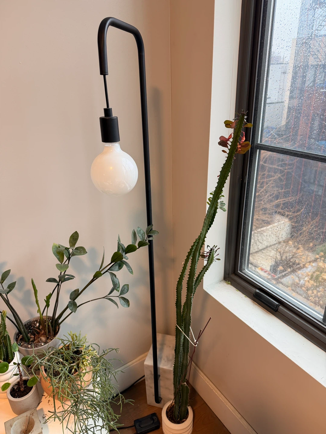 CB2 Marble Floor lamp - photo 3