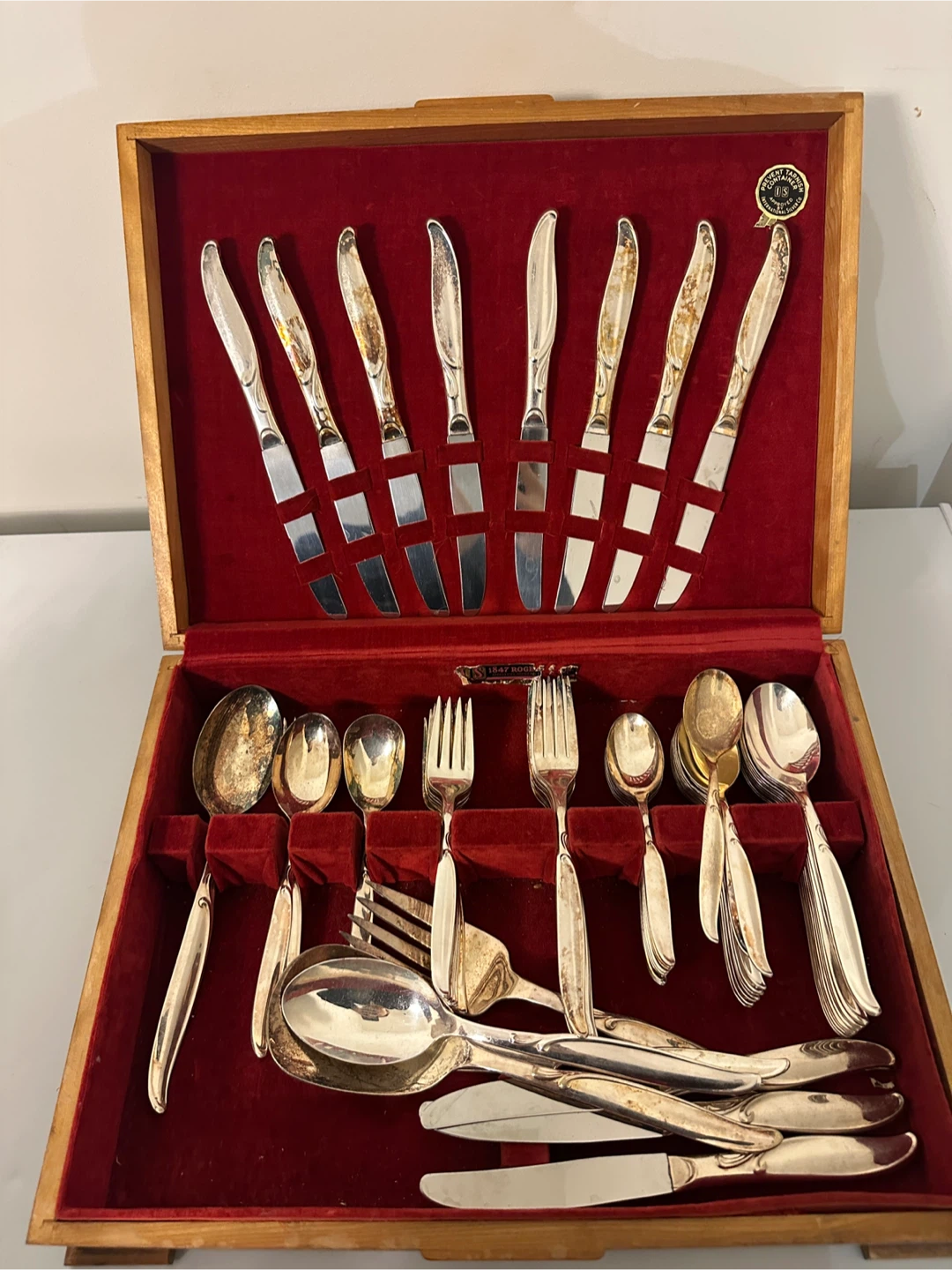 1847 Rogers Bros Silverplate Flatware Set