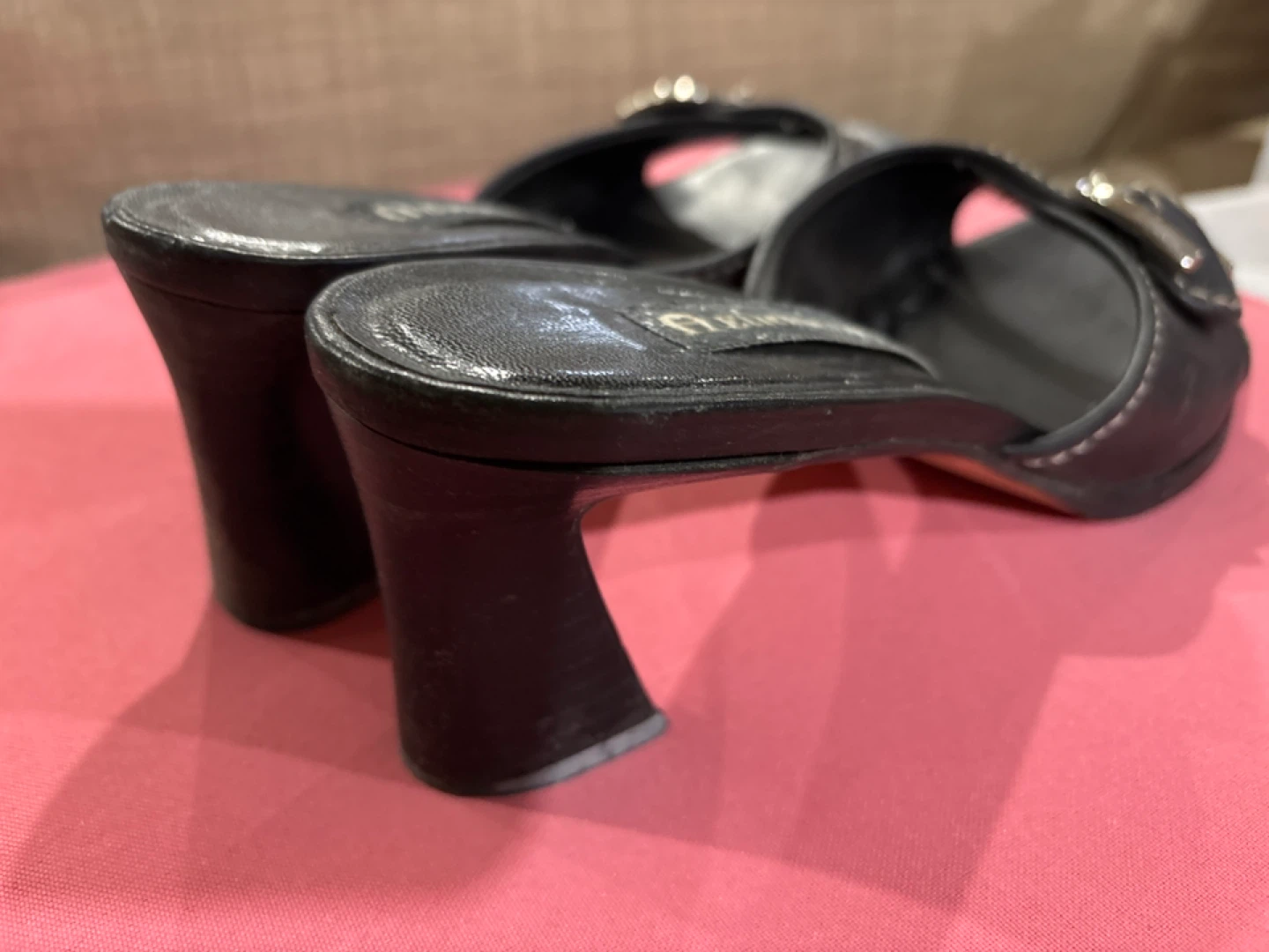 Etienne Aigner Black Leather Mules Size 7 - photo 2