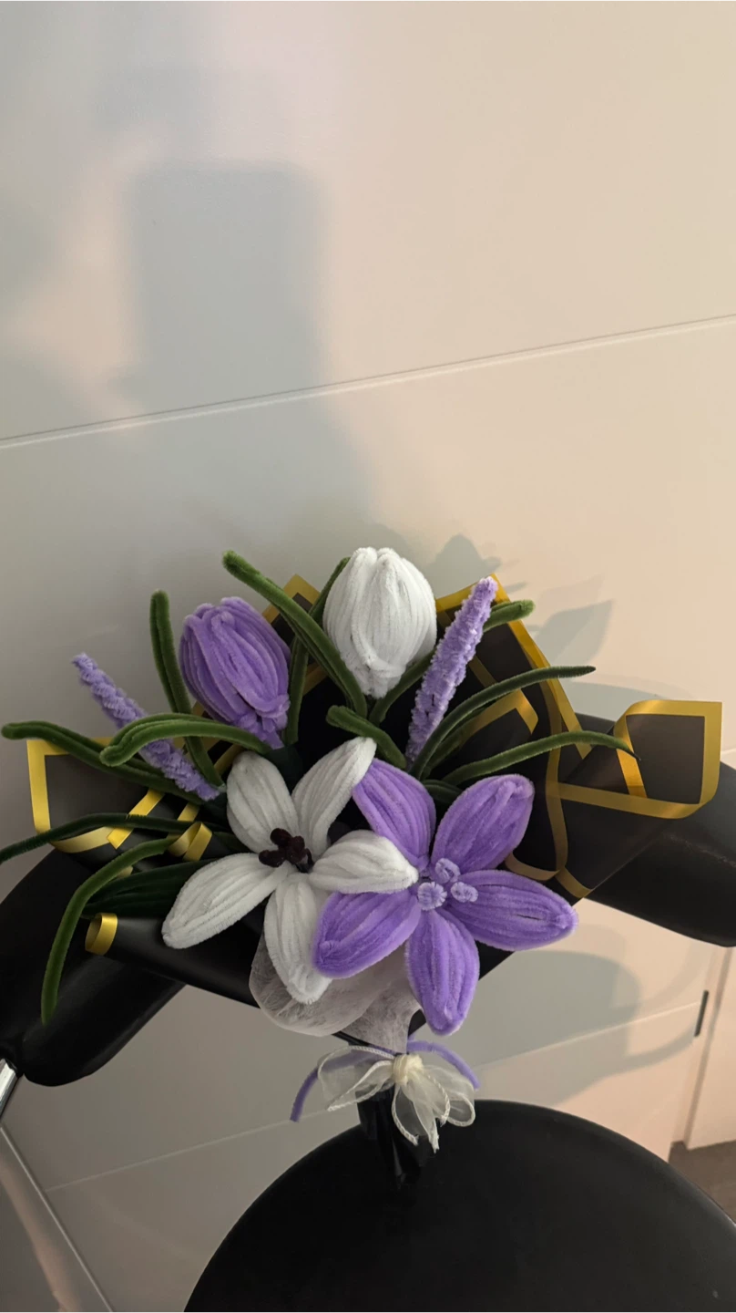 Handmade Pipe Cleaner Flower Bouquet - photo 5