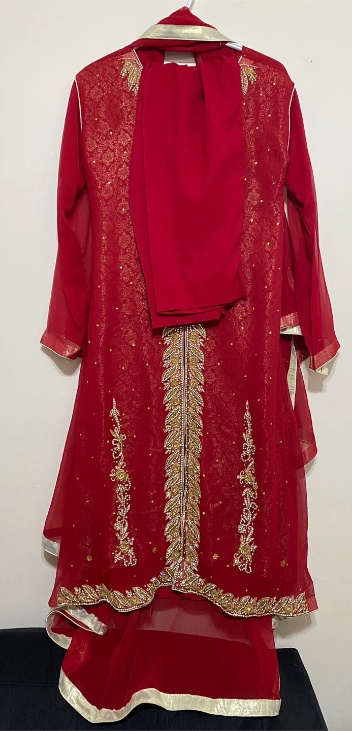 Red Embroidered Kurti with Pants and Dupatta - Medium - photo 4