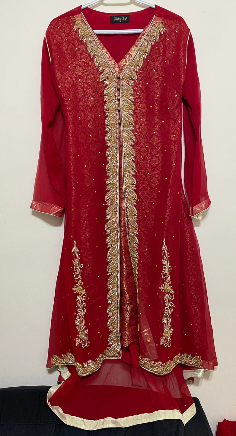 Red Embroidered Kurti with Pants and Dupatta - Medium - photo 3