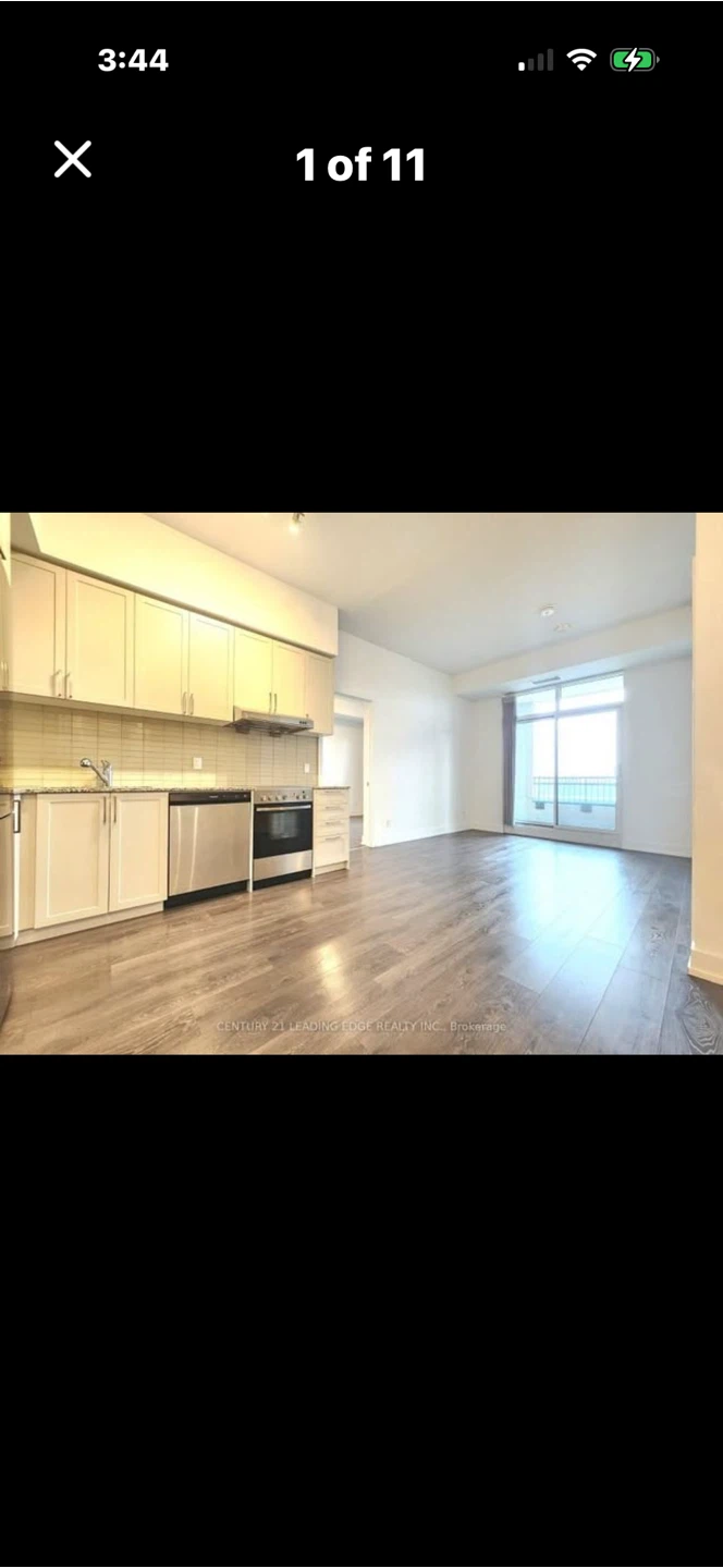Modern Apartment with Balcony