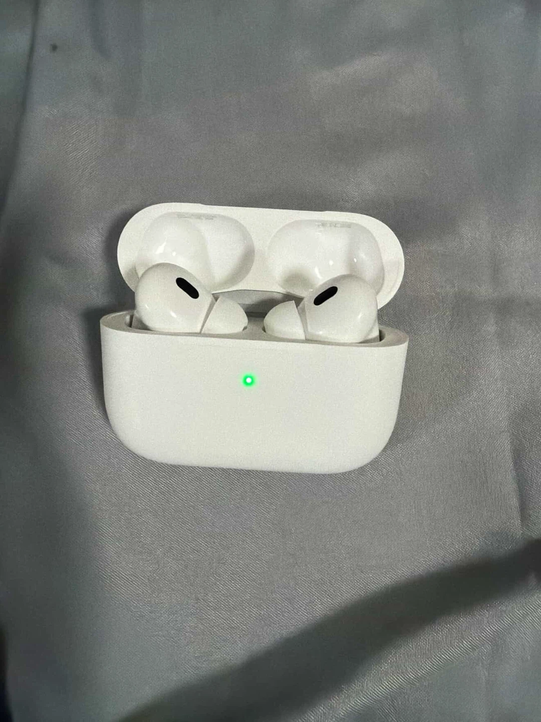 Apple AirPods Pro (2nd generation) - photo 5