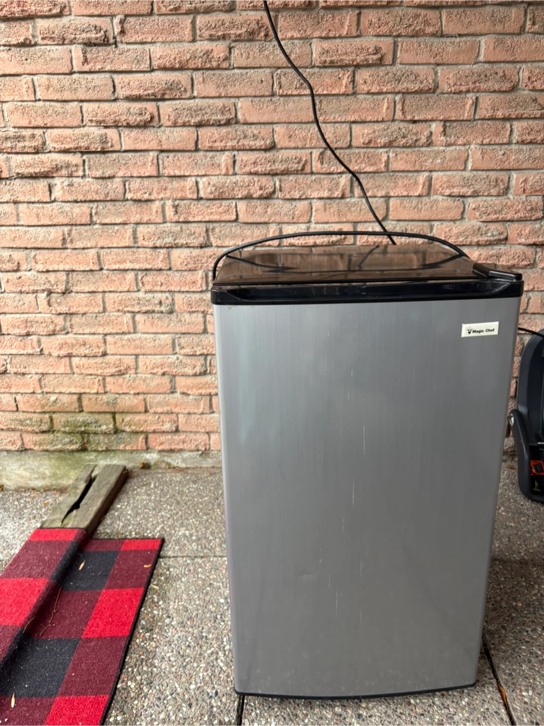 Magic Chef Mini Fridge