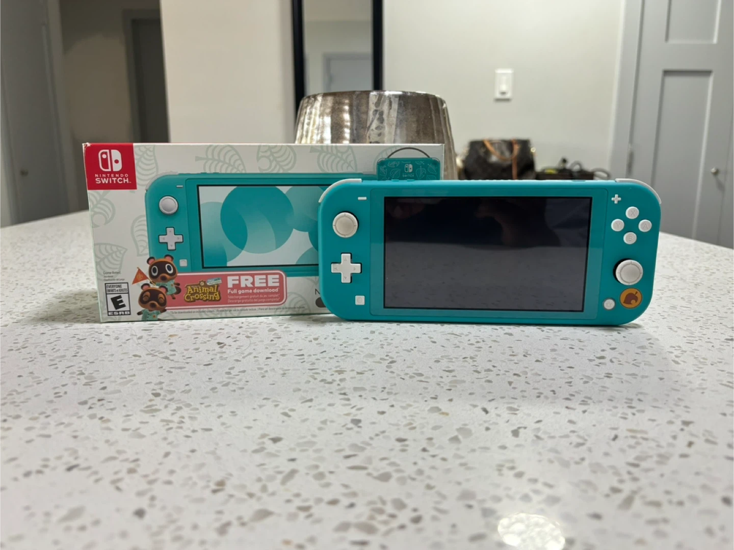 Nintendo Switch Lite - Turquoise (Animal Crossing Edition)