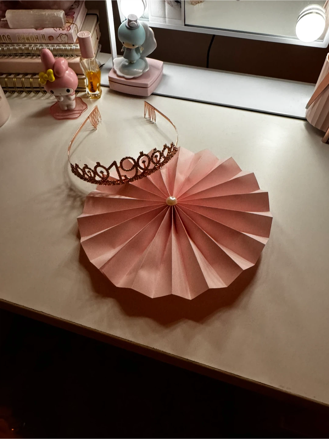 🥕 FREE Rose Gold "19" Tiara and Pink Paper Fan Decoration