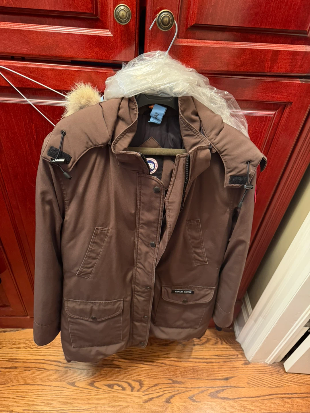 Canada Goose Women’s Parka – Size Large – Brown