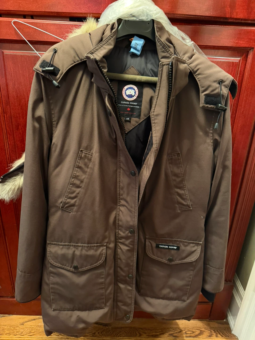 Canada Goose Women’s Parka – Size Large – Brown - photo 3