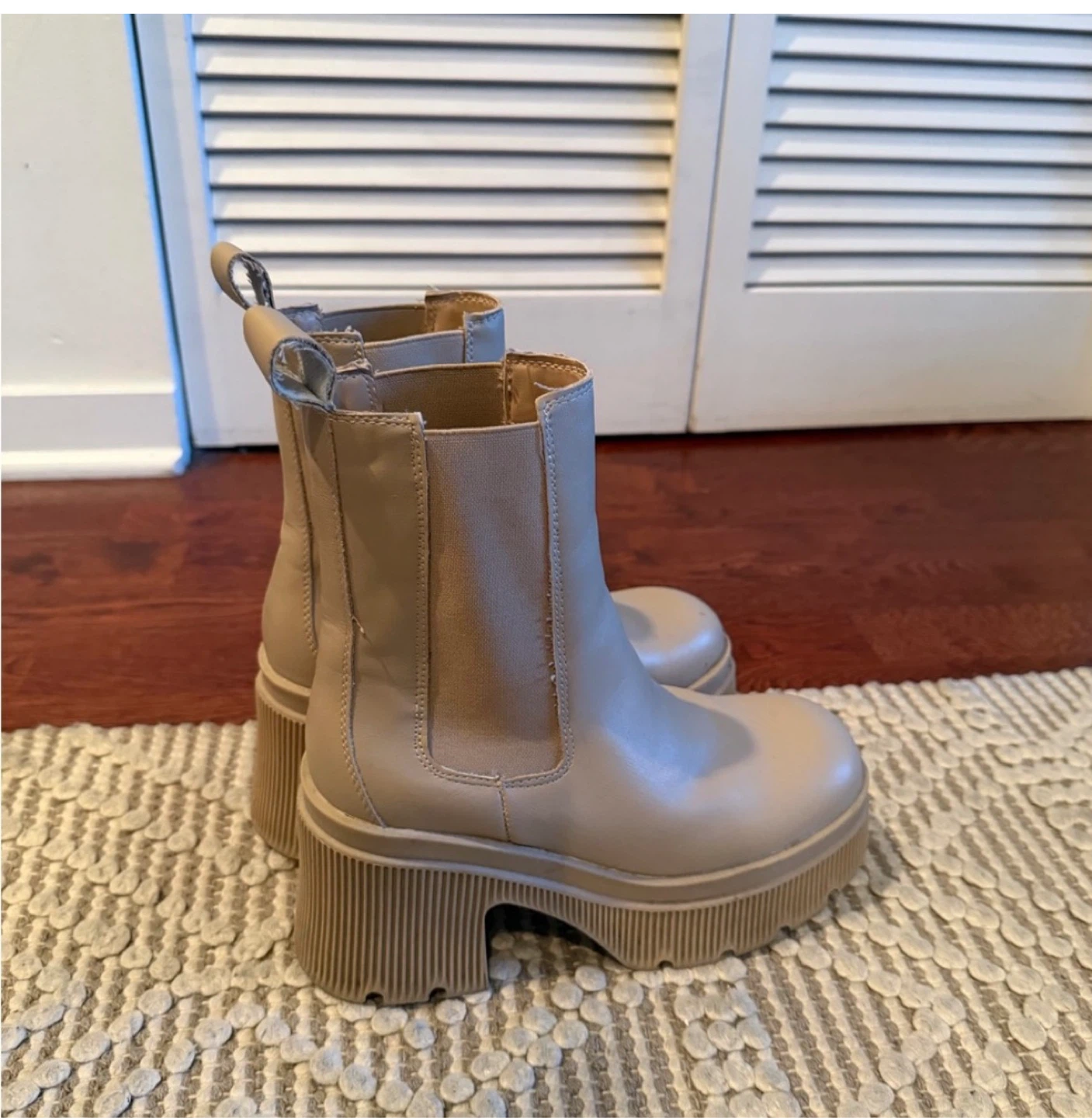 Tan Platform Chelsea Boots