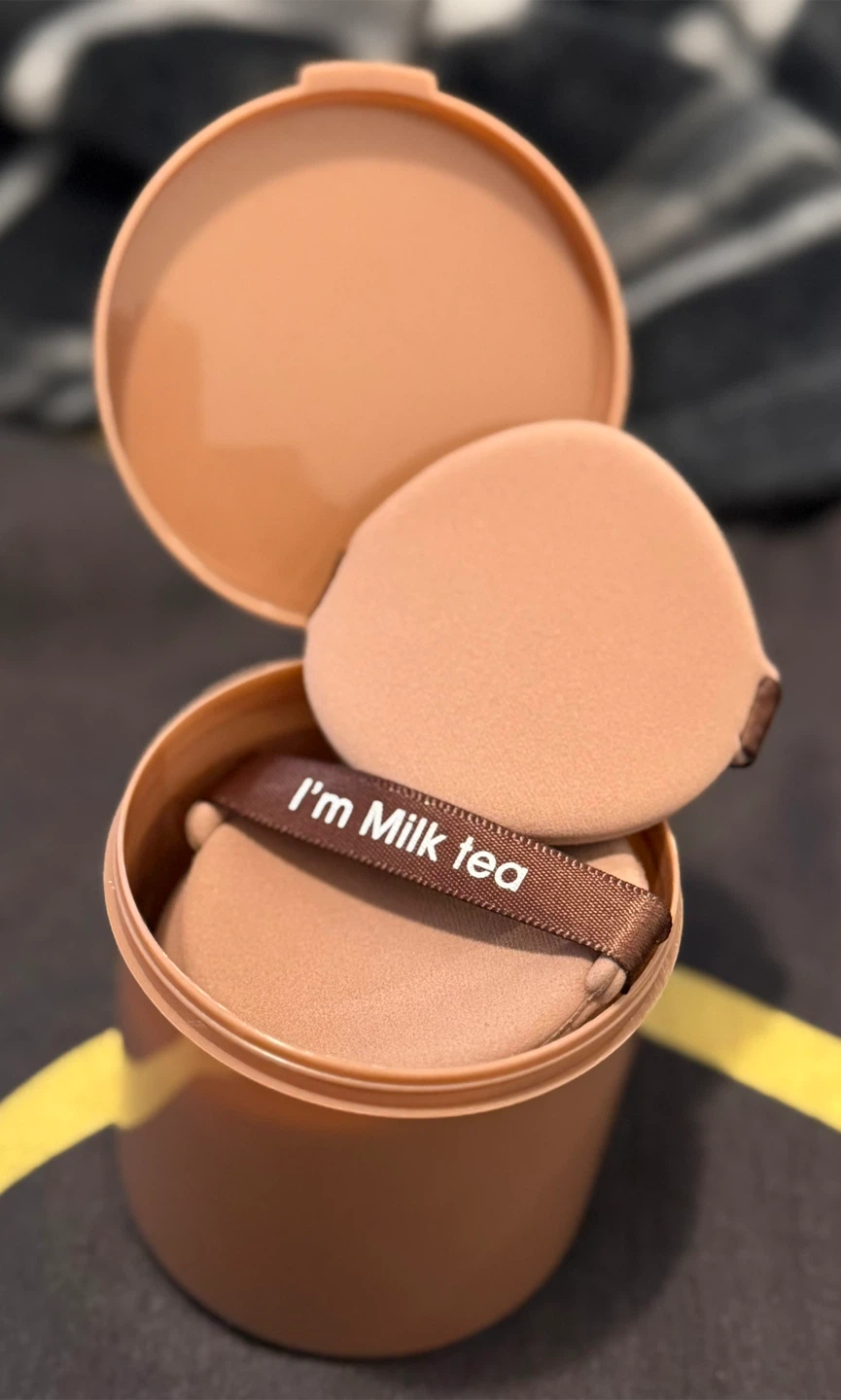 I'm Milk Tea Cushion Puff Container & sponges