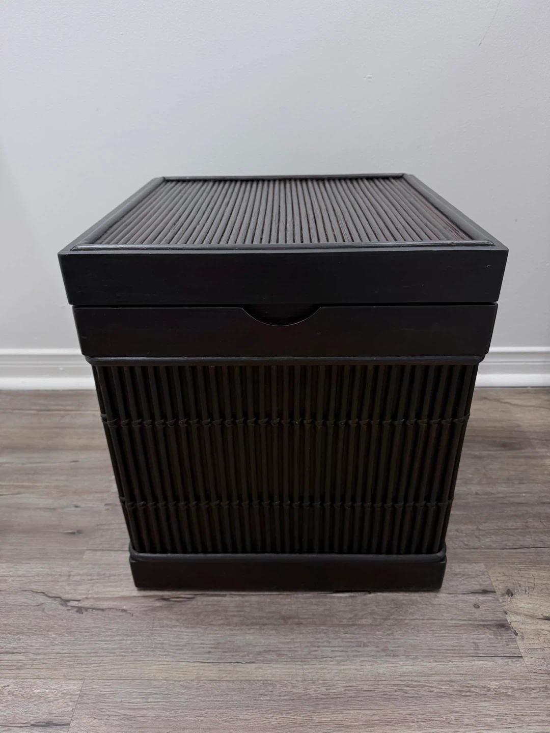 Dark Brown Woven/Rattan chest - photo 2