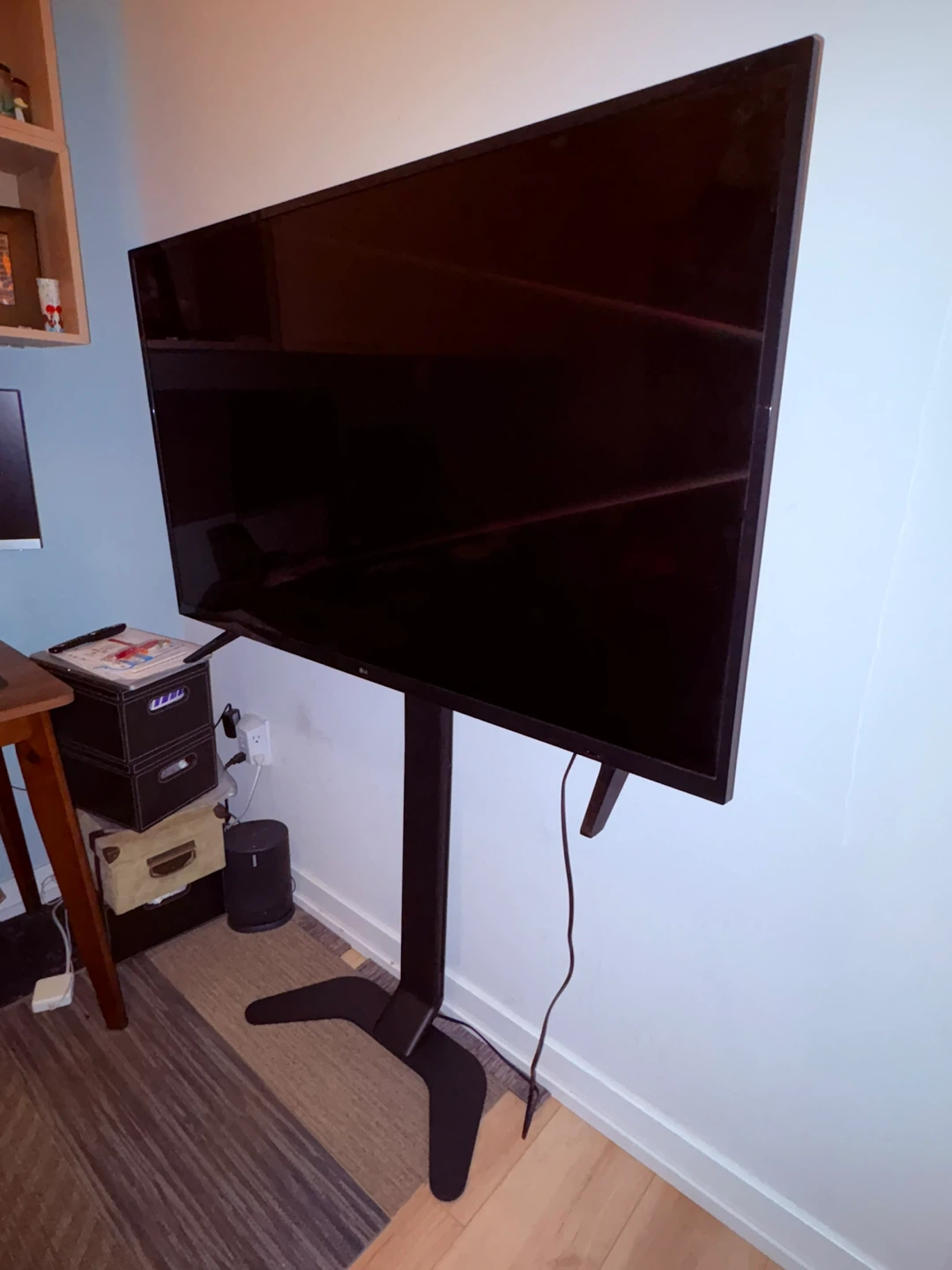 LG smart Tv 55 and stand for - photo 3