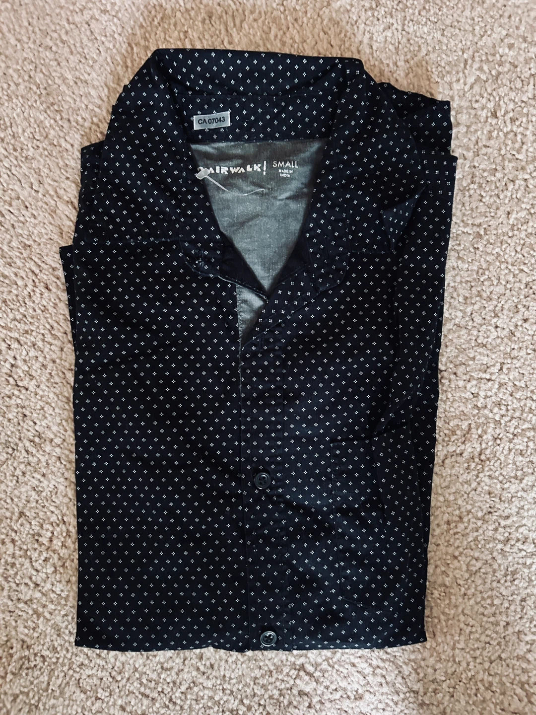 Brand new black and white Airwalk Men's short sleeve Shirt