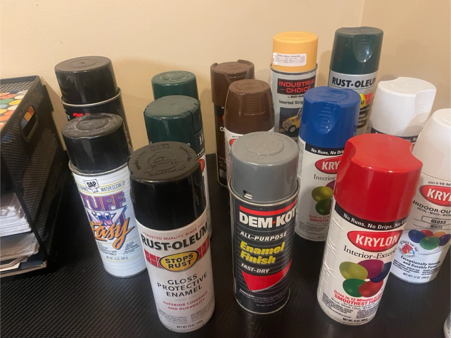 Assorted Spray Paint Cans - photo 4