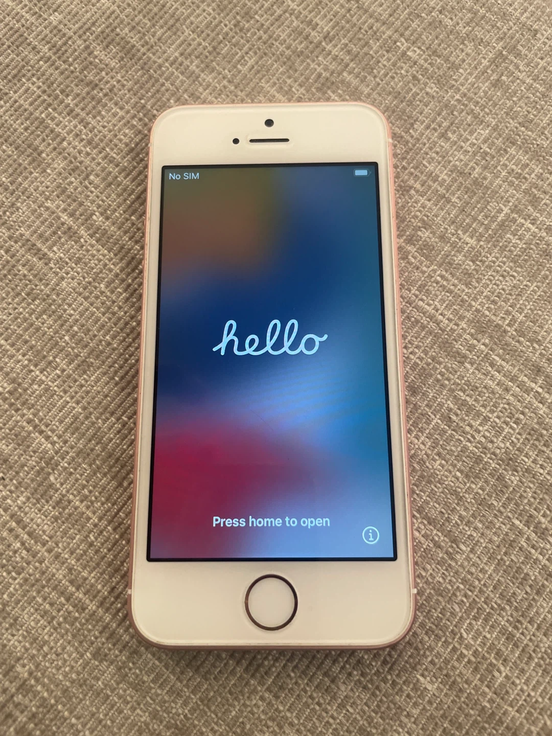 Apple iPhone SE (1st generation) - Rose Gold - photo 3