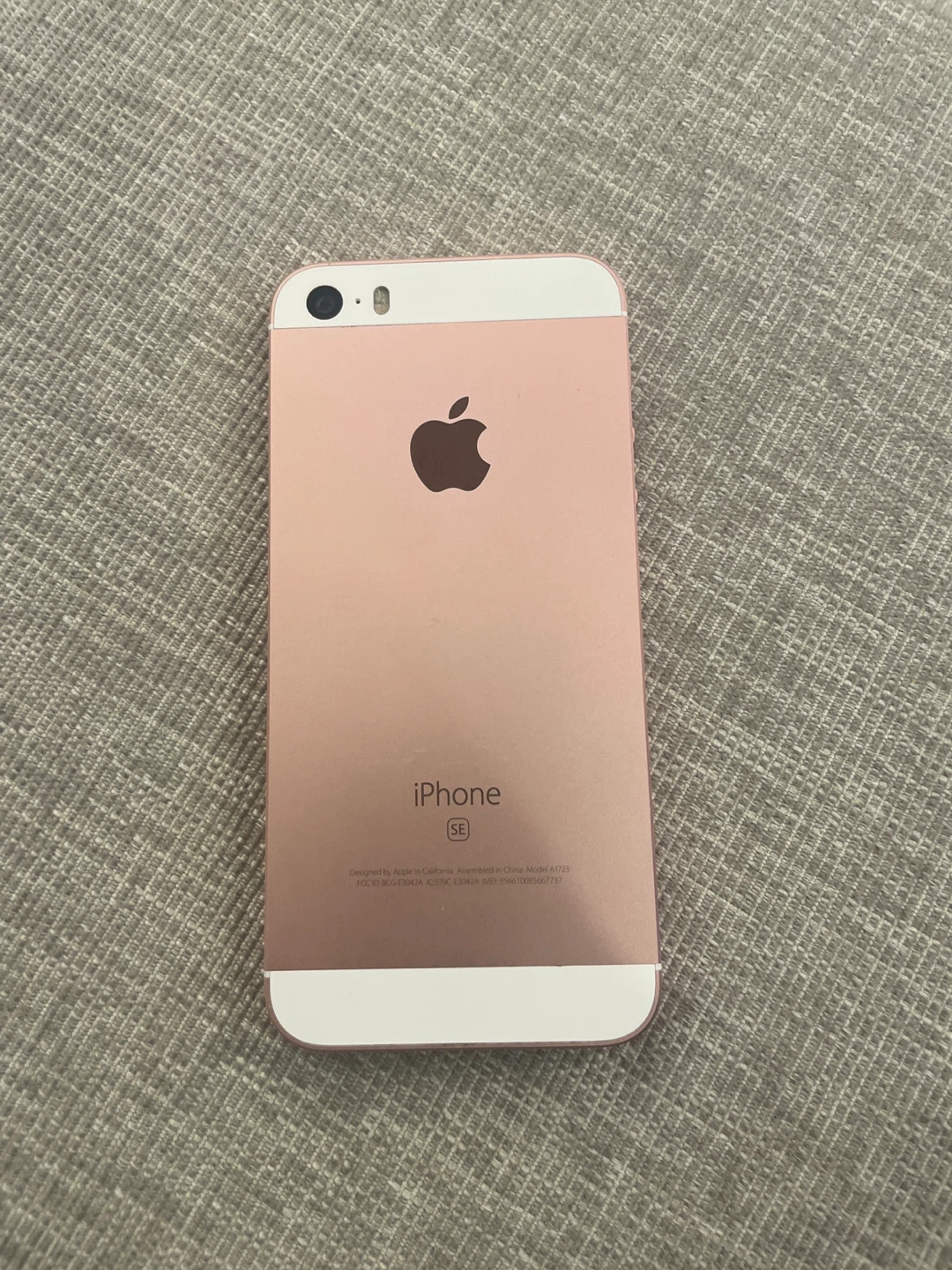 Apple iPhone SE (1st generation) - Rose Gold