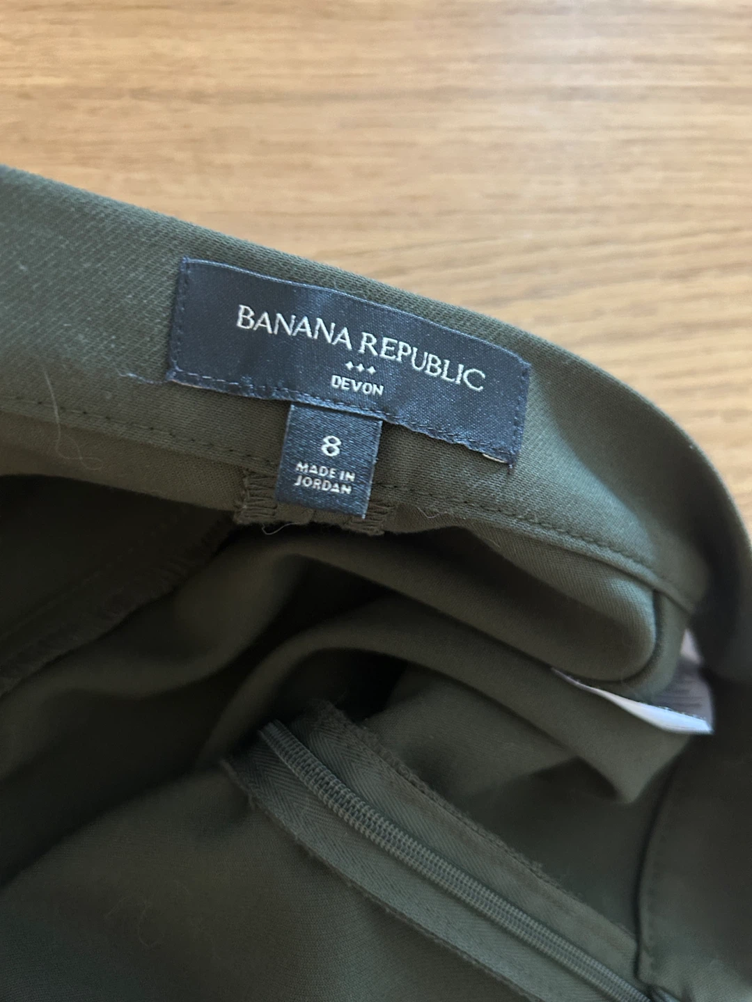 Banana Republic Devon Pants - Size 8 - Olive Green - photo 4