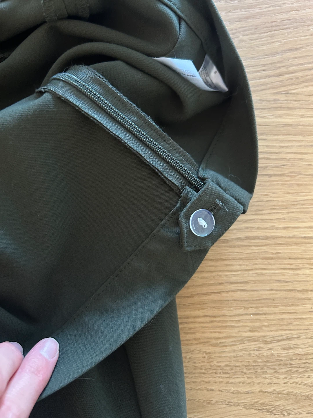 Banana Republic Devon Pants - Size 8 - Olive Green - photo 3