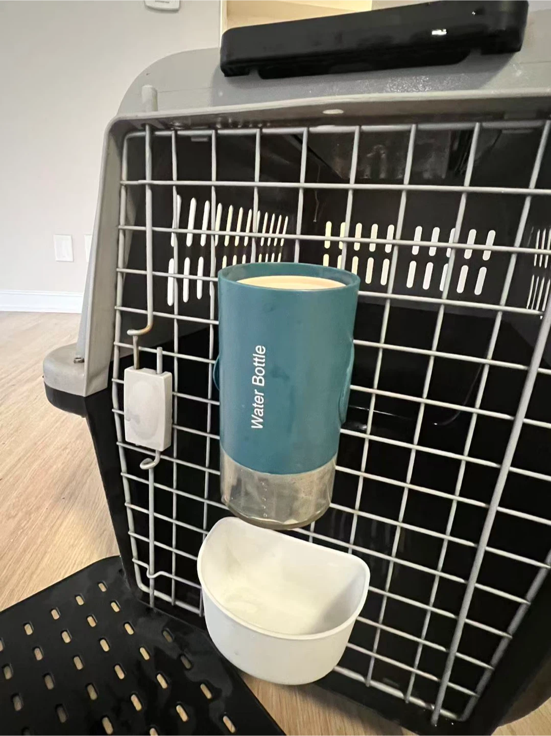 Airline Approved Pet Carrier with Water Bottle and Mat - photo 4