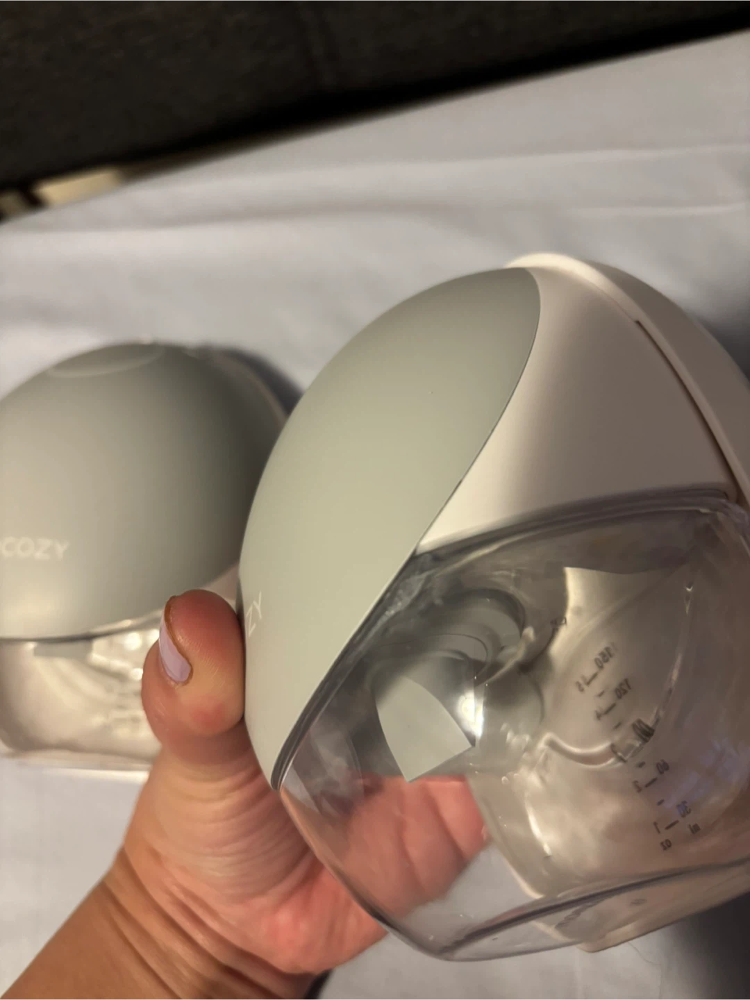 Momcozy M9 Wearable Double Pump - photo 4