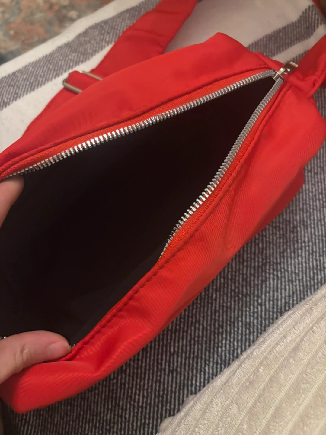 Red Nylon Crossbody Bag - photo 4