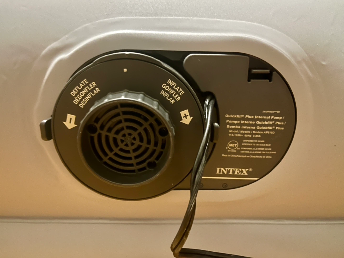 Intex Air Mattress Built In Pump Twin Size - photo 2