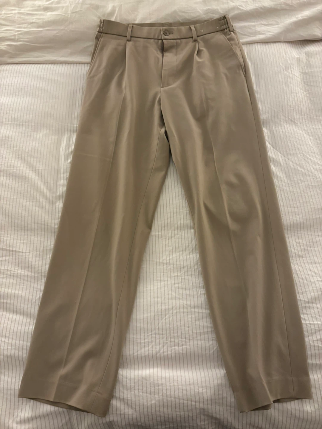 Uniqlo Men's Flat-Front Trousers - Khaki - Size M