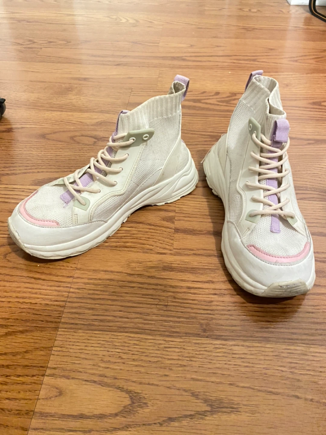 Zara girl's High Top Sneakers - Size 34