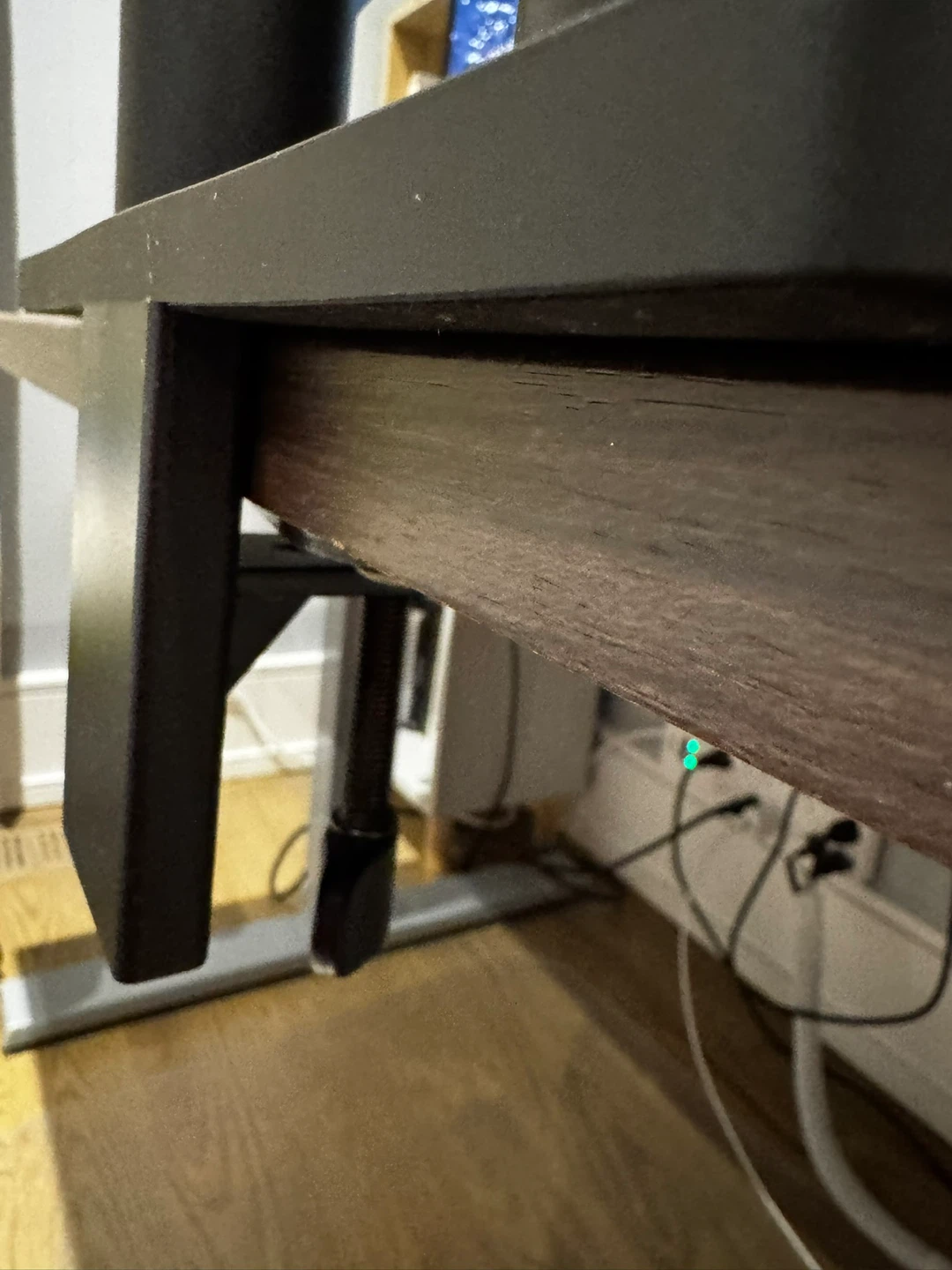 Dell Dual Monitor Arm - MDA20 - photo 3