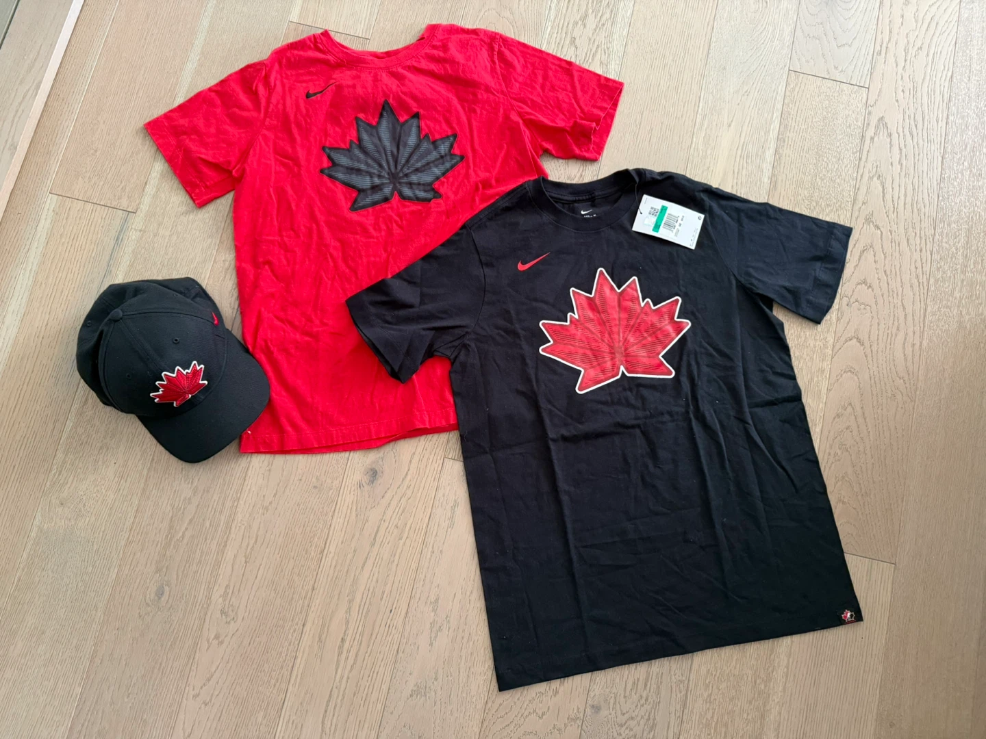 Nike team Canada youth xl tops & hat