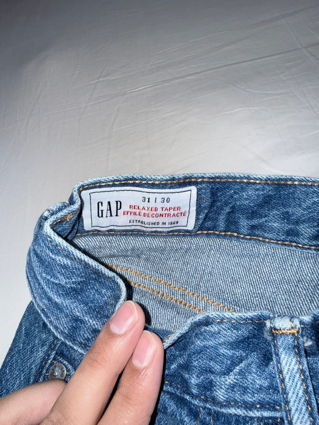 GAP Relaxed Taper Jeans Size 31/30 - photo 2