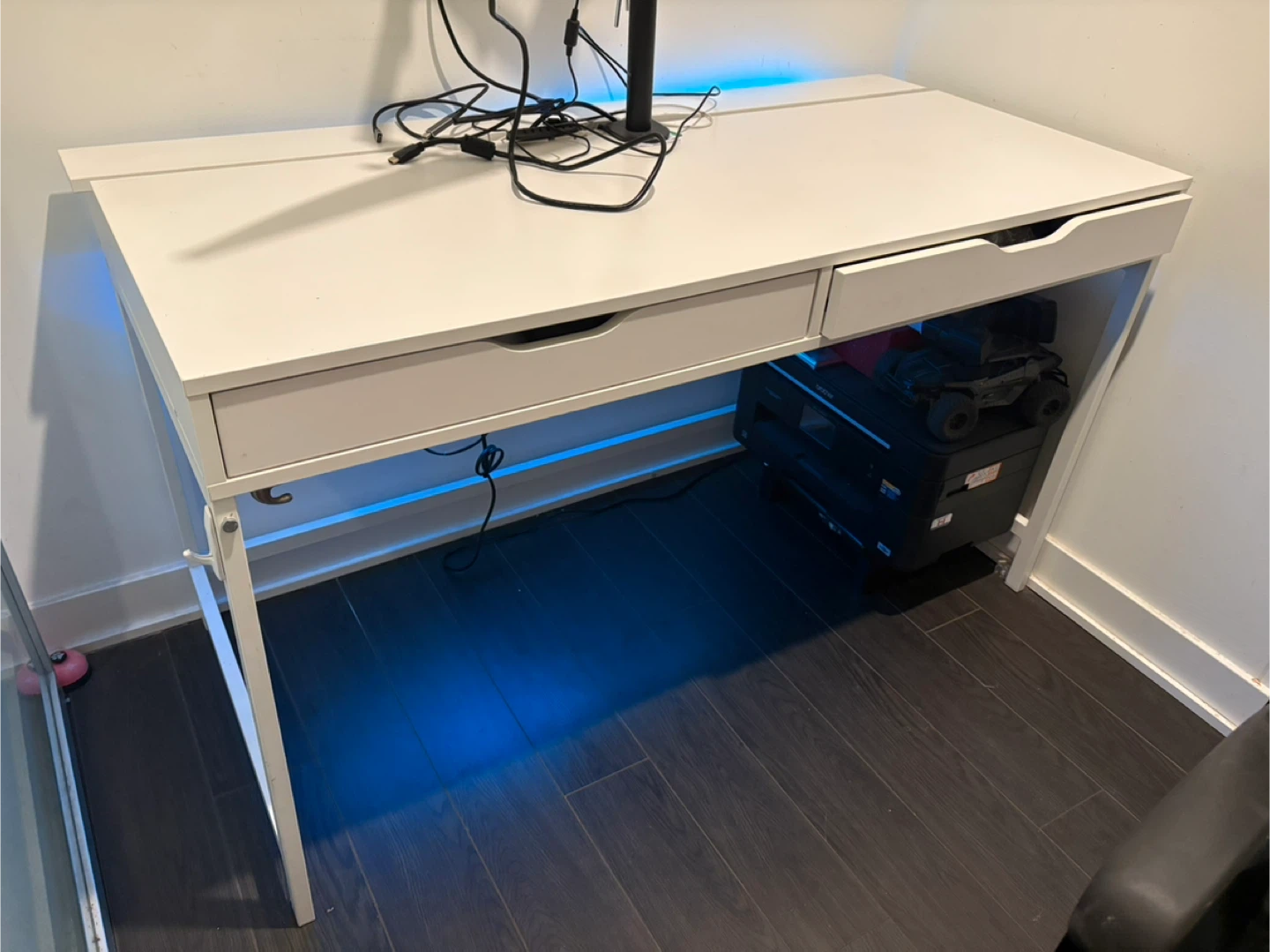 MOVING SALE- IKEA ALEX Desk (White)