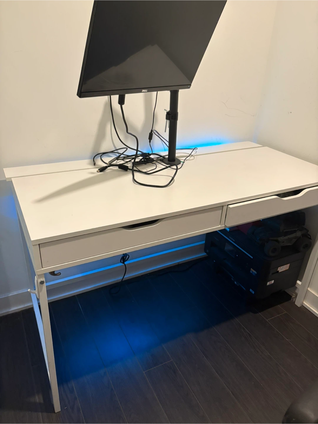 MOVING SALE- IKEA ALEX Desk (White) - photo 2