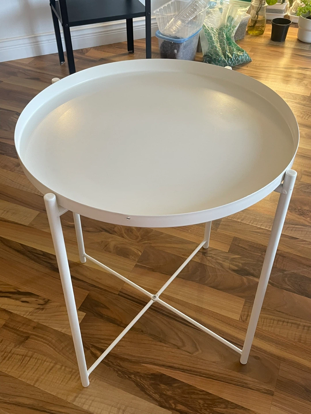 IKEA White Round Side Table - photo 3