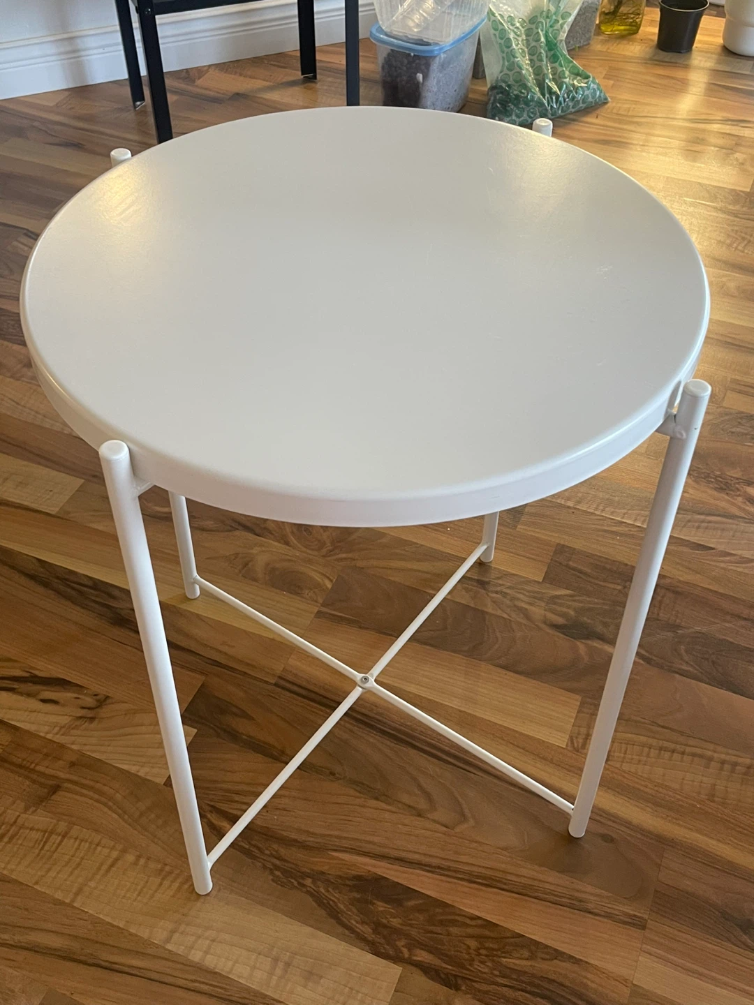 IKEA White Round Side Table - photo 2