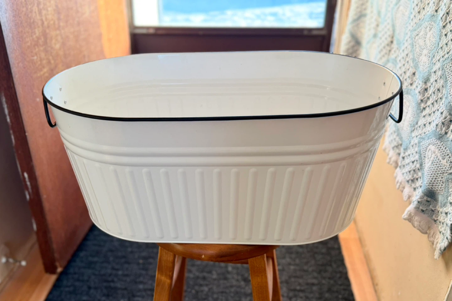 White Oval Galvanized Tub