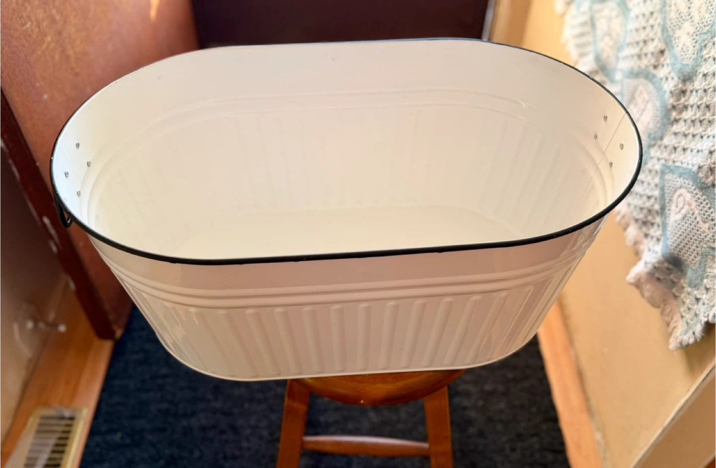 White Oval Galvanized Tub - photo 3