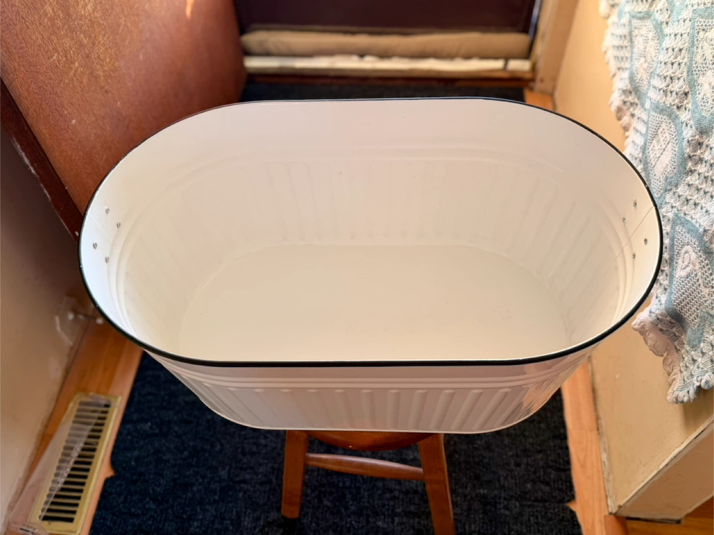 White Oval Galvanized Tub - photo 2